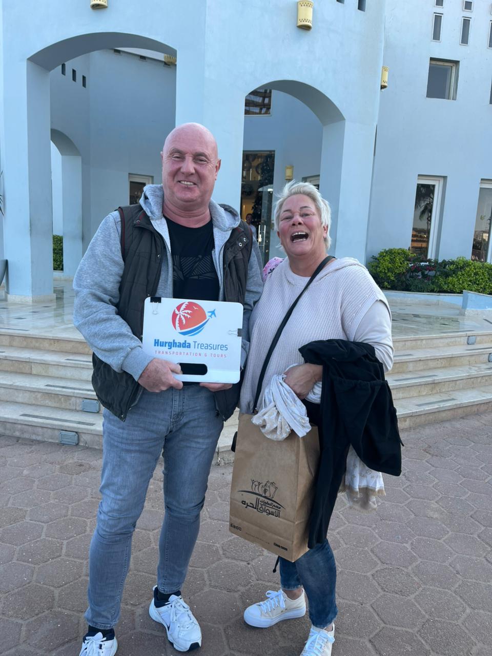 Couple after their private transfer to Lemon & Soul Makadi Bay hotel