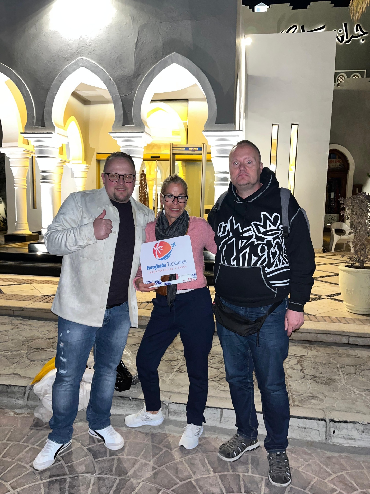 Guests welcomed at Grand Makadi Hotel by their private transfer driver